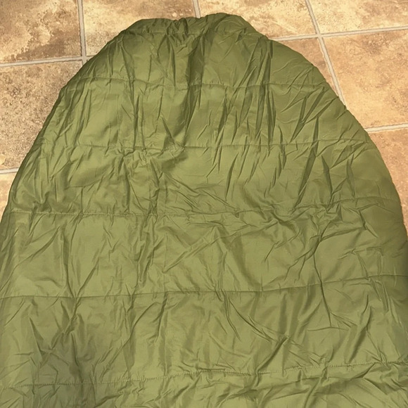 The North Face “Ember” Mummy Sleeping Bag 20° Rating w/Carry Travel Bag - Picture 11 of 17